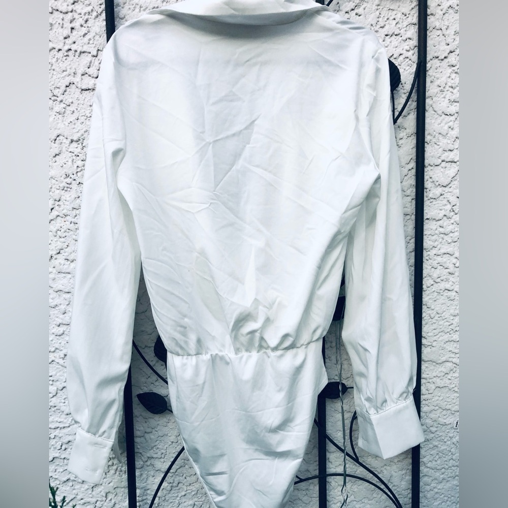 🎉 3 for 20 SHEIN Classic White Garment - Picture 4 of 6